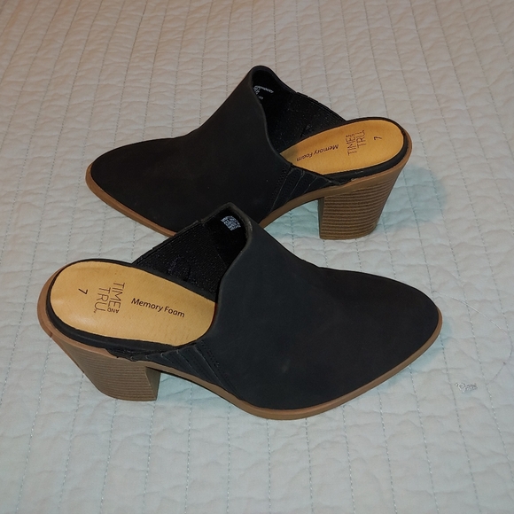 Sueded Block Heel Mules - Picture 2 of 4